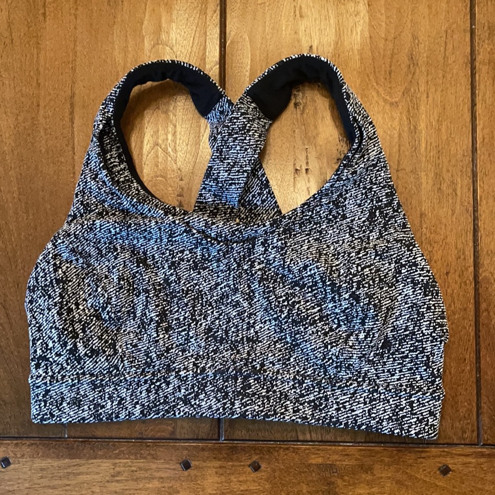 Lululemon stasher Bra